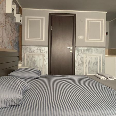 Apartman Daca Podgorica Buitenkant foto