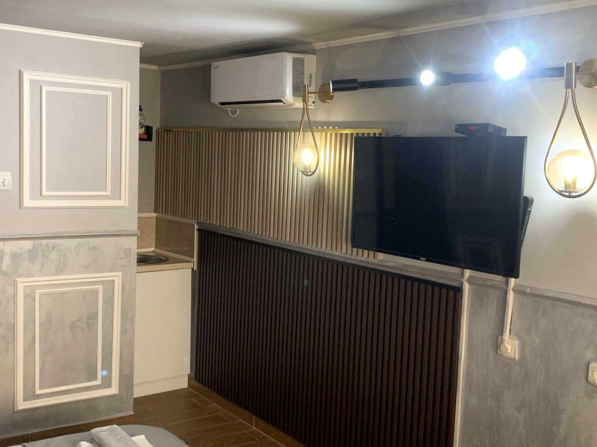 Apartman Daca Podgorica Buitenkant foto
