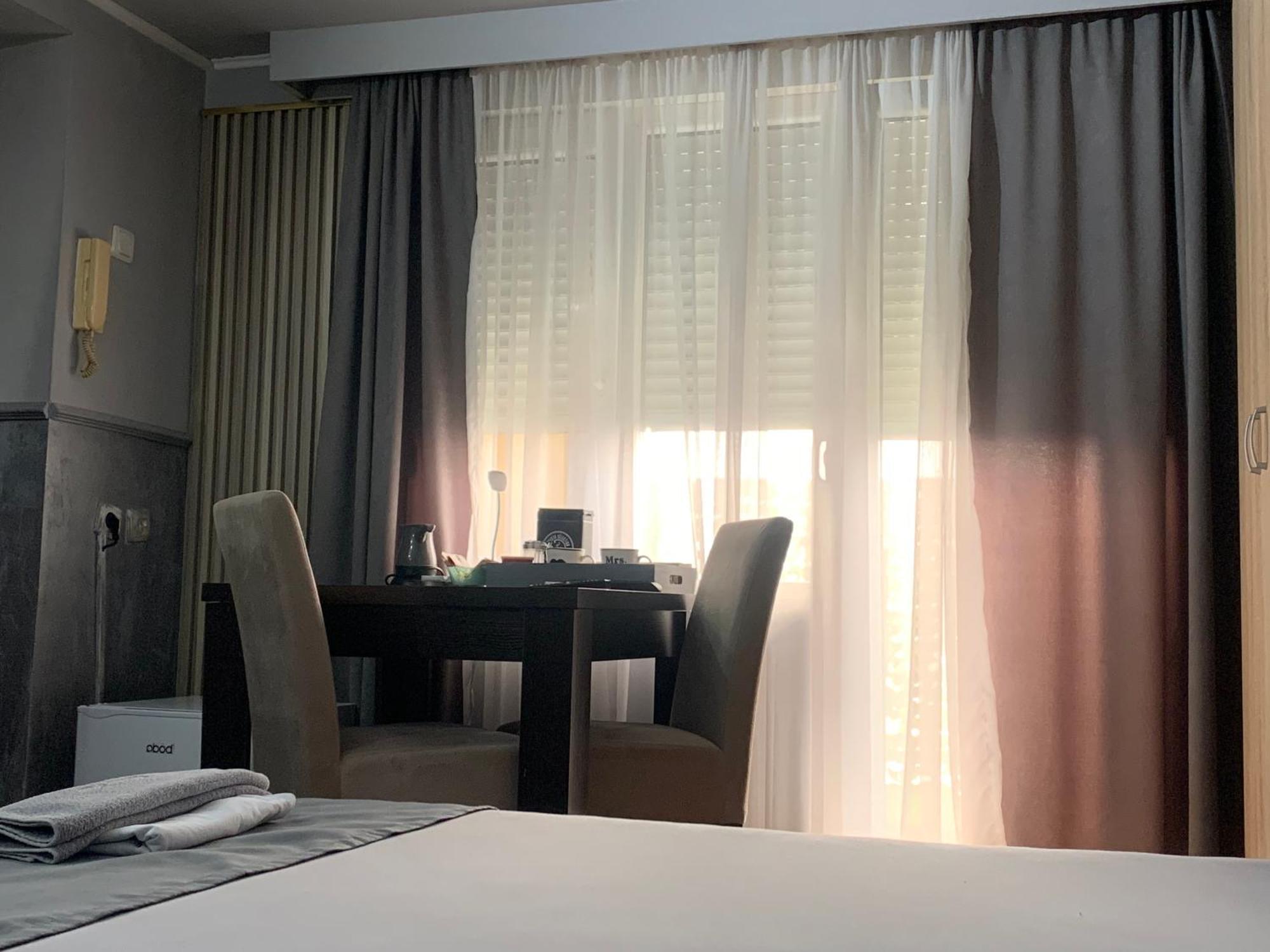 Apartman Daca Podgorica Buitenkant foto